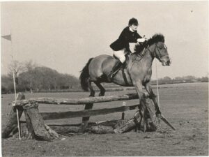Andrea Newlyn-Jones & Gentlemaid